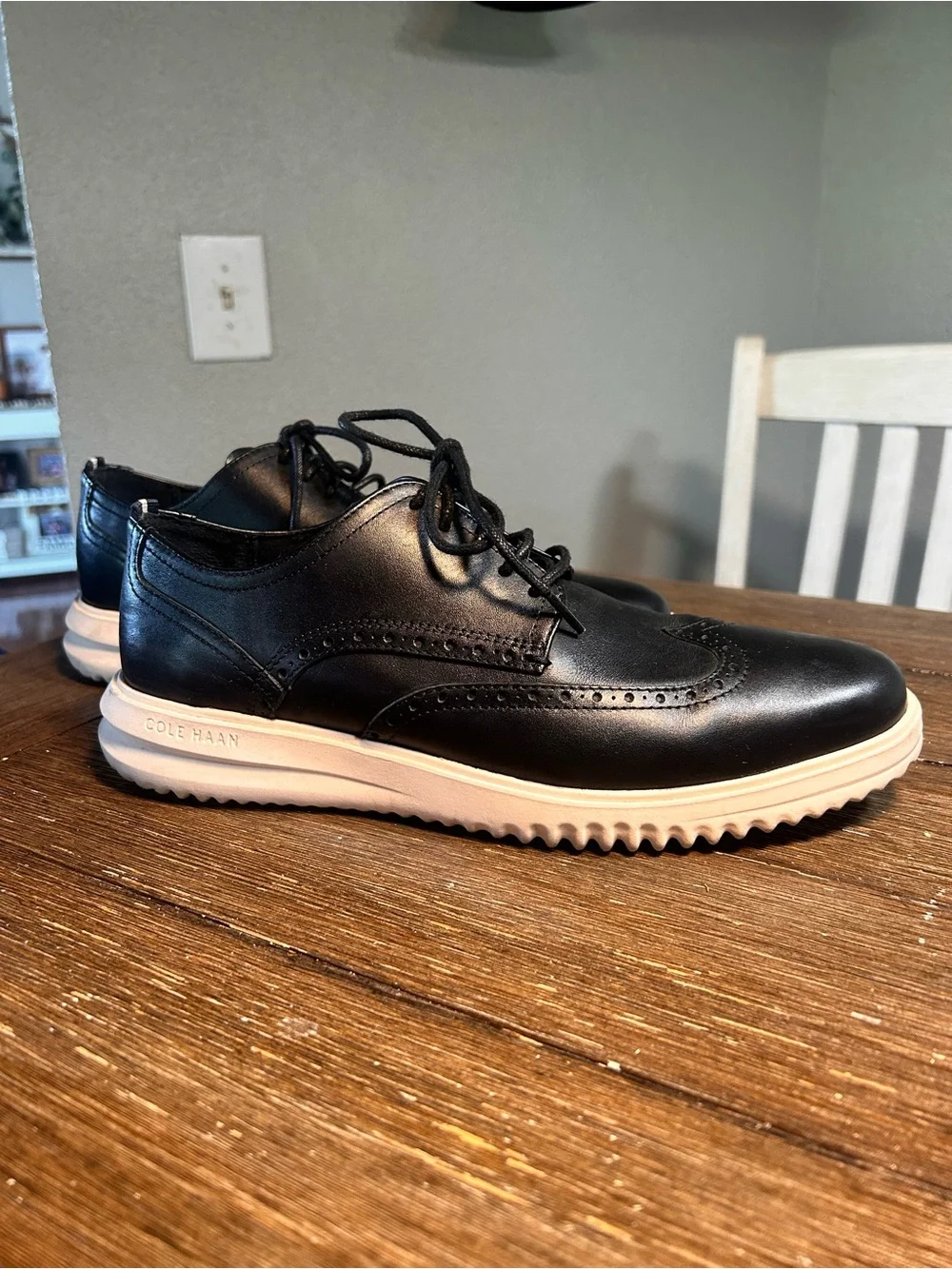 N/A black leather